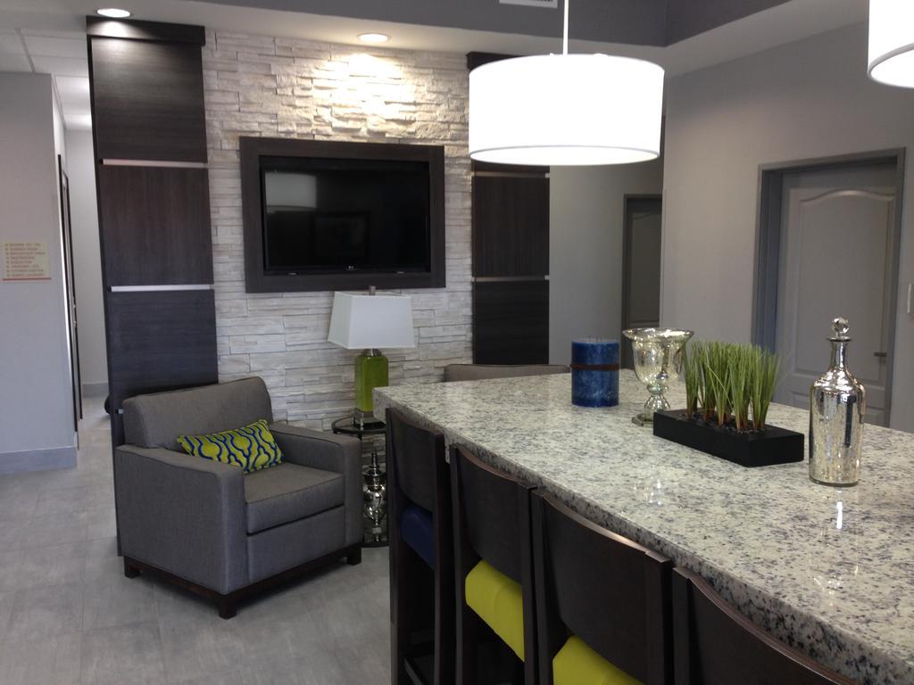 Hawthorn Extended Stay By Wyndham Midland Esterno foto