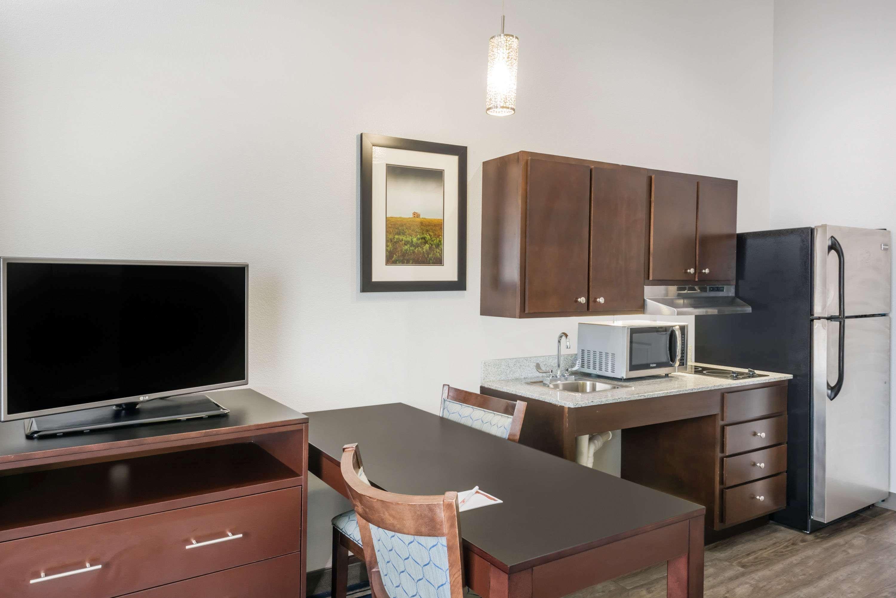 Hawthorn Extended Stay By Wyndham Midland Esterno foto