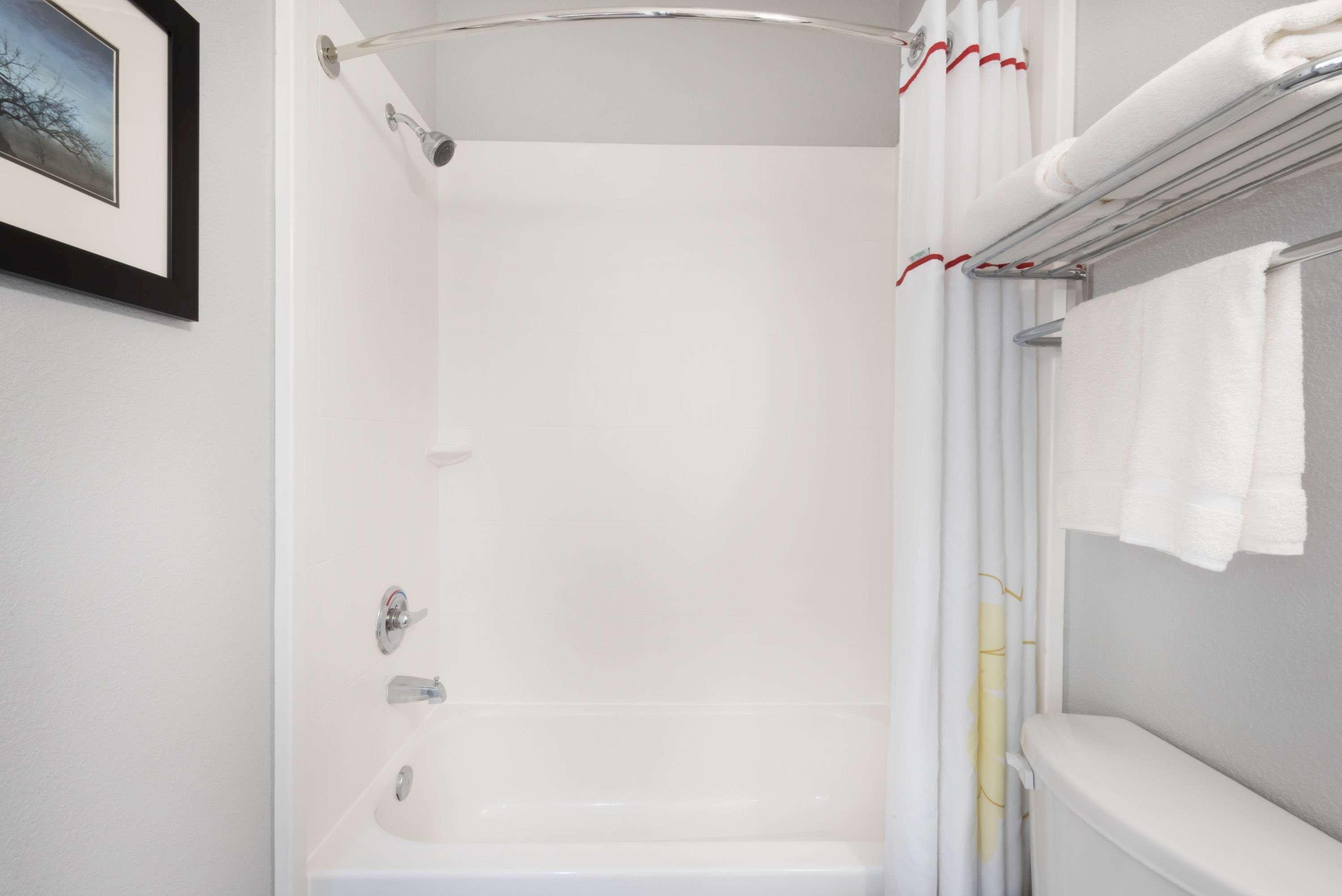 Hawthorn Extended Stay By Wyndham Midland Esterno foto