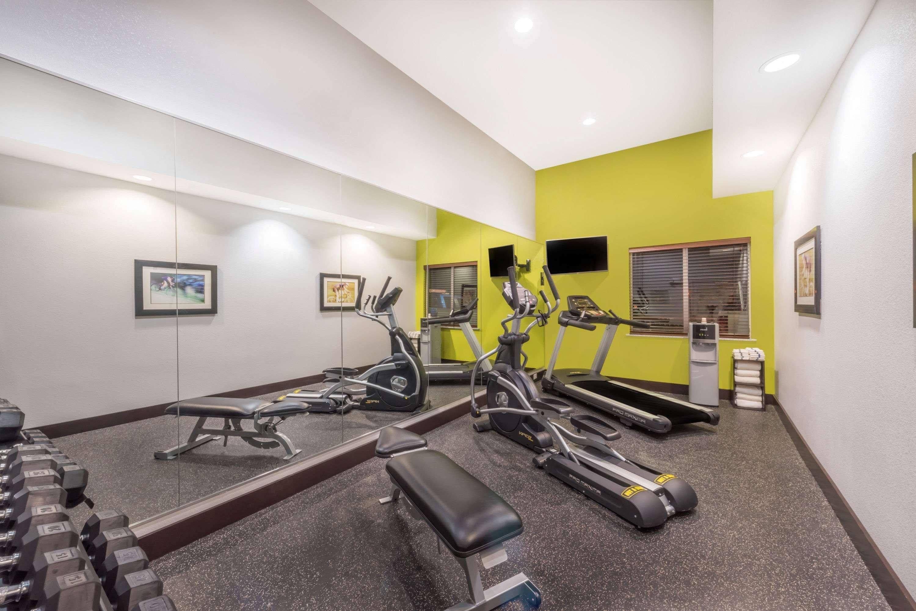 Hawthorn Extended Stay By Wyndham Midland Esterno foto