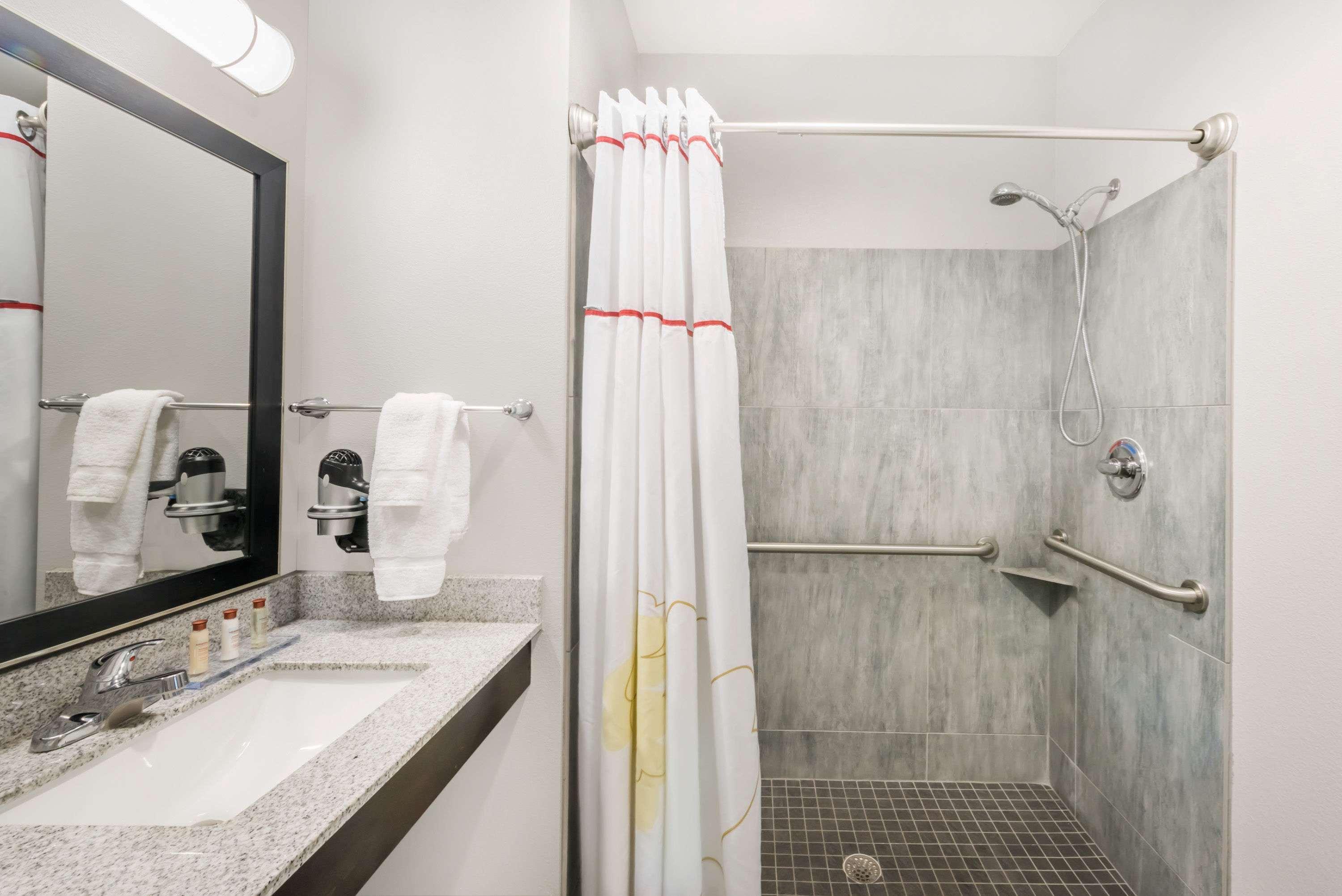 Hawthorn Extended Stay By Wyndham Midland Esterno foto