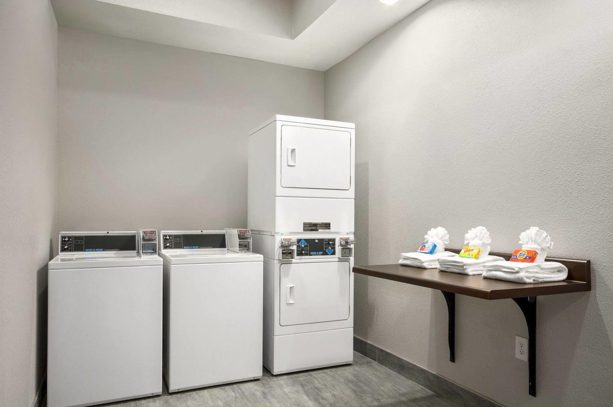 Hawthorn Extended Stay By Wyndham Midland Esterno foto